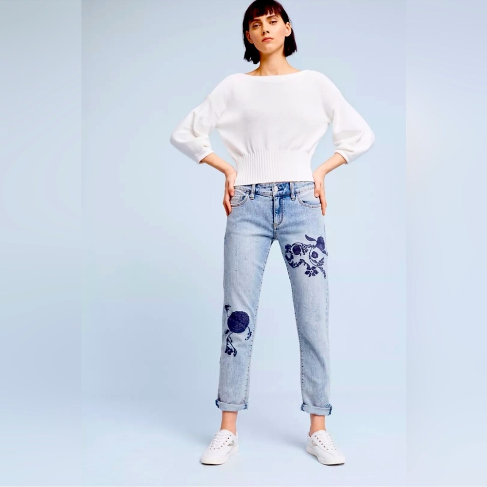 Anthropologie Pilcro Hyphen Embroidered Floral Cropped Jeans | Size 27